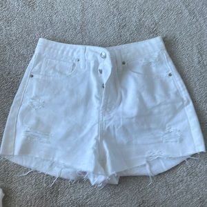 NWOT - white jean shorts